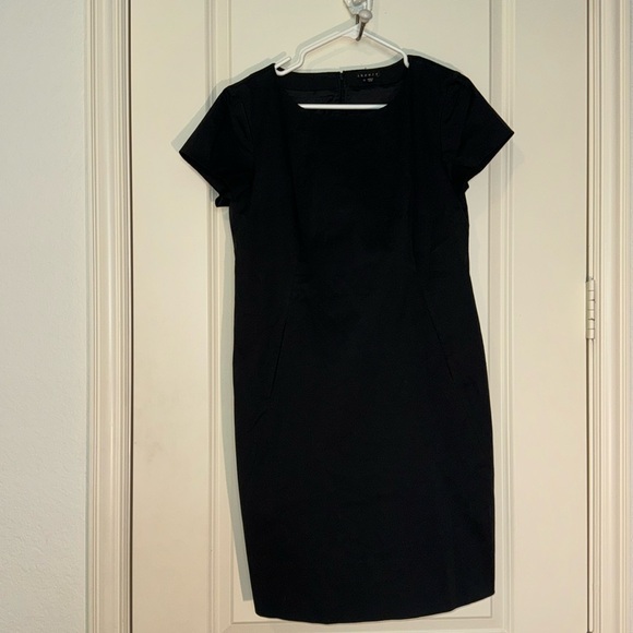 Great condition Theory black dress - Picture 1 of 7
